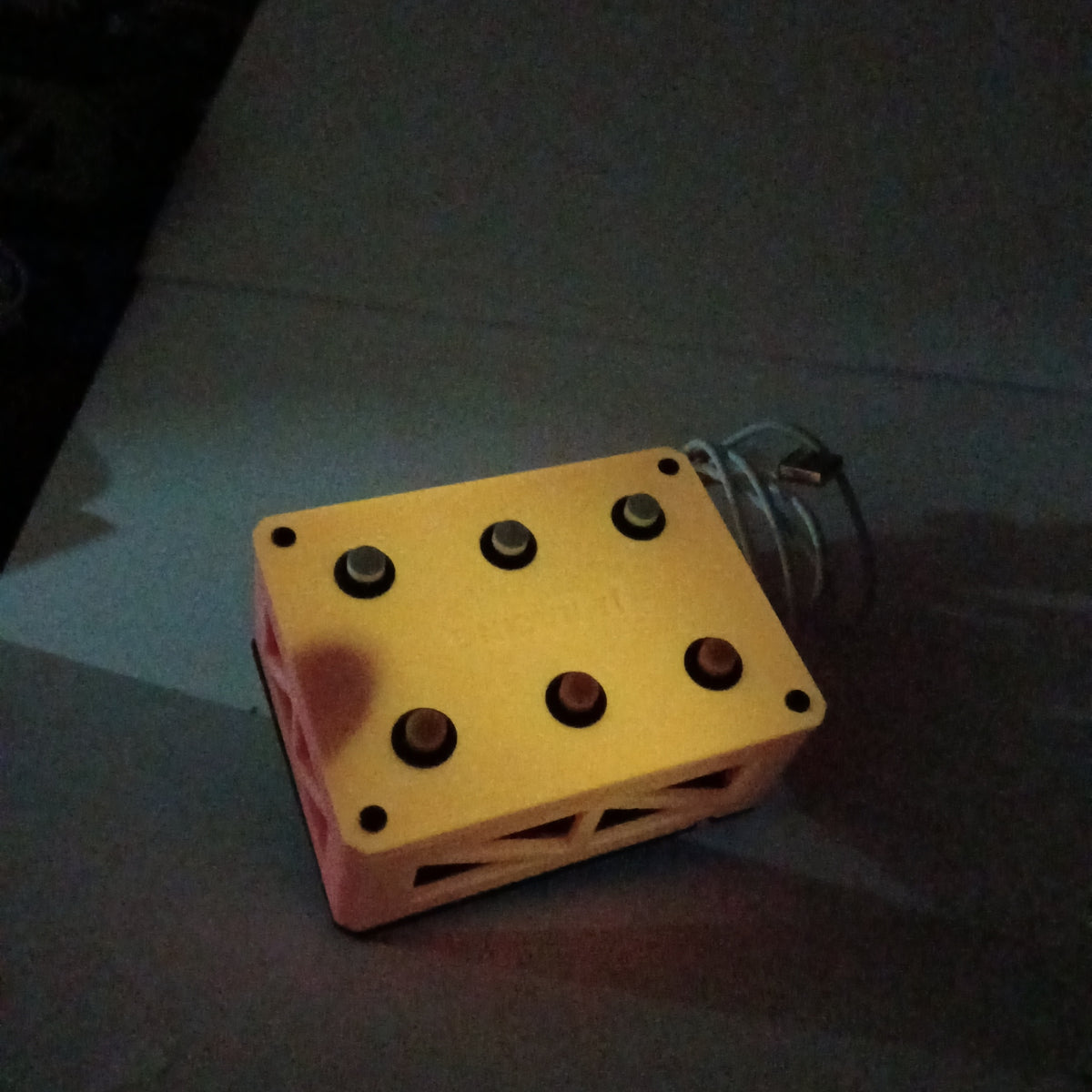 J1 Pink-to-Yellow Glow USB Sim Racing Button Box - 6 Buttons
