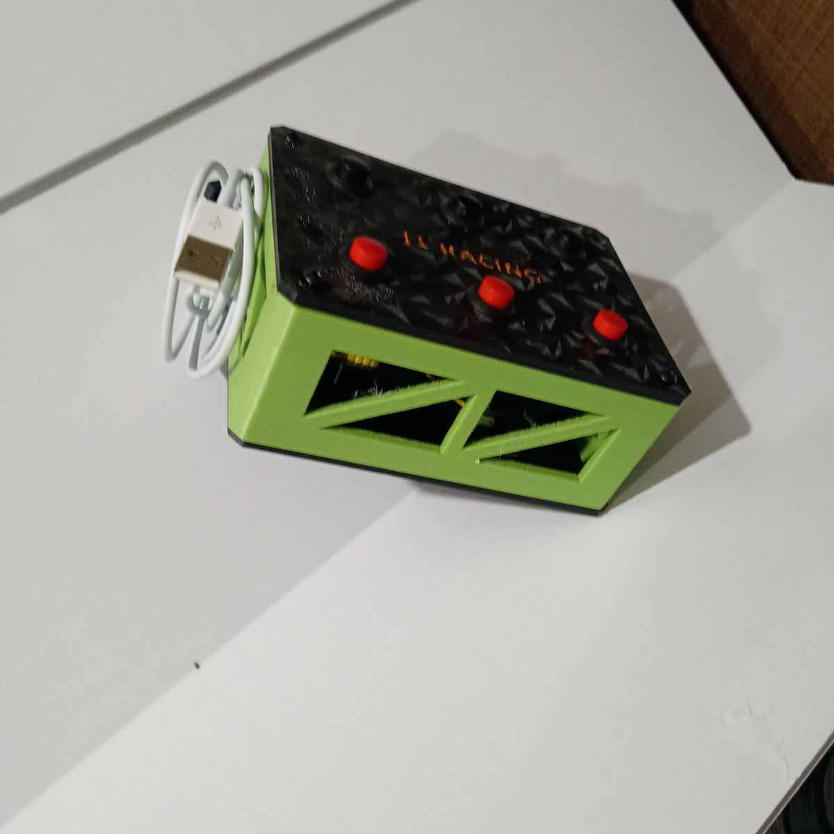 J1 Green-Cage USB Sim Racing Button Box - 6 Red & Black Buttons